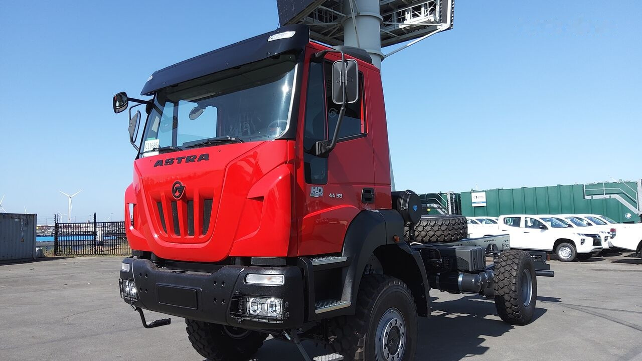 Astra HD9 44.38 - Cab chassis truck: picture 1