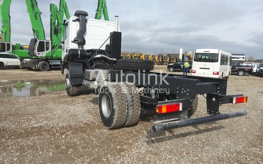 Astra IVECO HD9 44.38 - Cab chassis truck: picture 3