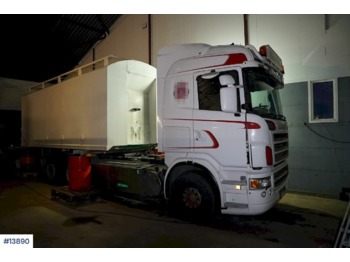 Cab chassis truck Scania R560