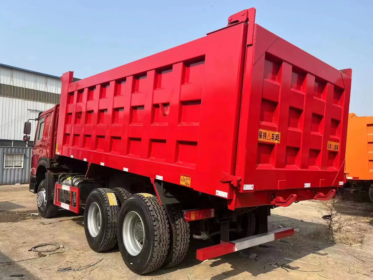 Cheap price good conditions used Sinotruk Howo 10 wheels 371 375hp dump tipper trucks - Tipper: picture 4