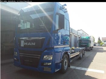 Container transporter/ swap body truck MAN TGX 26.500 6x2-2 LL 1020-1320, Tiefkupplung 50