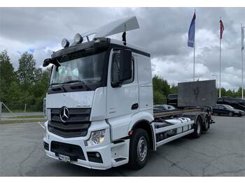 Container transporter/ Swap body truck Mercedes-Benz Actros L2551 L/6x2
