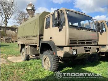 Steyr 12M18 - Curtainsider truck