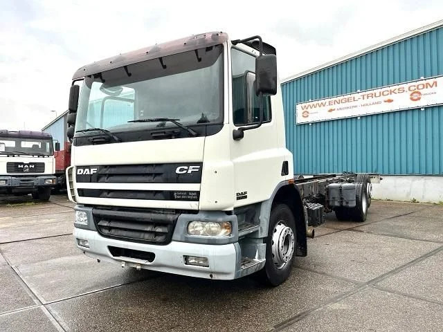 DAF CF 75.250 6x2 DAYCAB CHASSIS (EURO 3 / ZF MANUAL GEARBOX / LIFT-AXLE / AIRCONDITIONING) - Cab chassis truck: picture 1