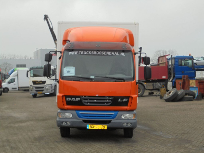 DAF LF 45 210 + 12T + Euro 5 + Dhollandia Lift - Box truck: picture 2