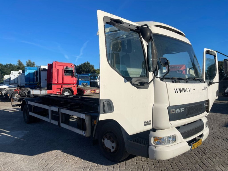 DAF LF 45 Chassis Truck - Cab chassis truck: picture 1