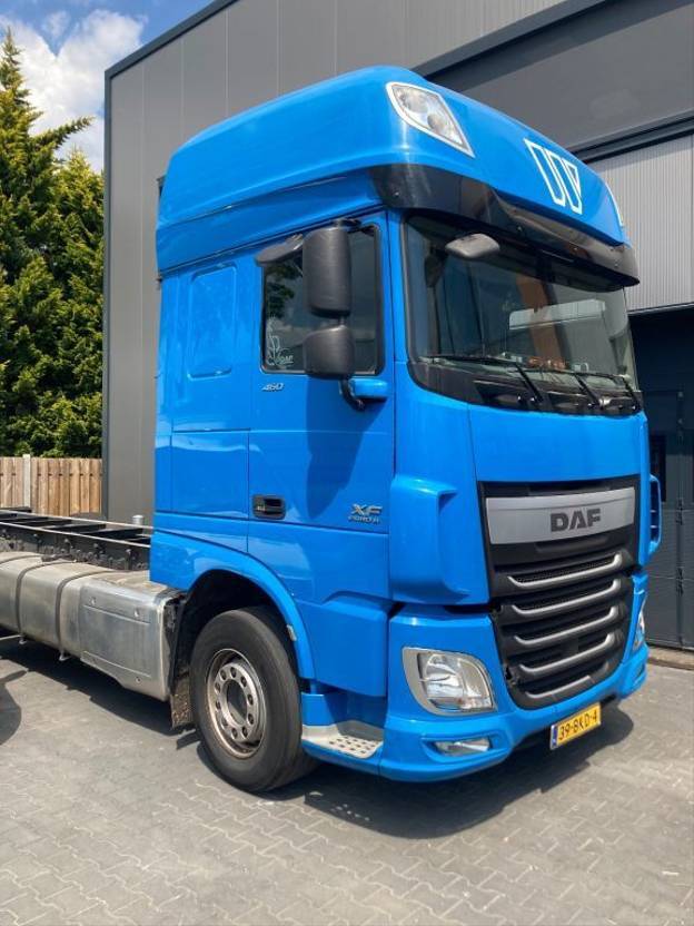 DAF XF 460 XF460 6x2/4 FAS Super Space Cab  - Cab chassis truck: picture 2