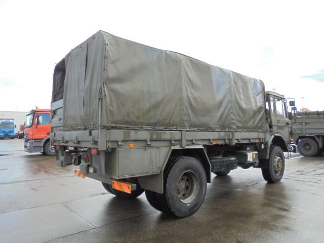 Curtainsider truck DAF YAD 4442 NT 4X4: picture 5