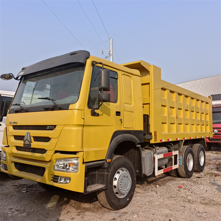 HOWO HOWO 6x4 375 -Yellow - Tipper: picture 1