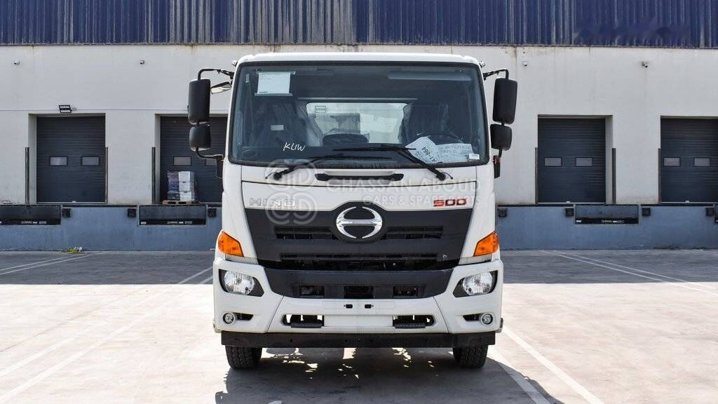 Hino FG – 1625 1 - Cab chassis truck: picture 2