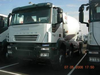 ISUZU AD340T36B - Truck