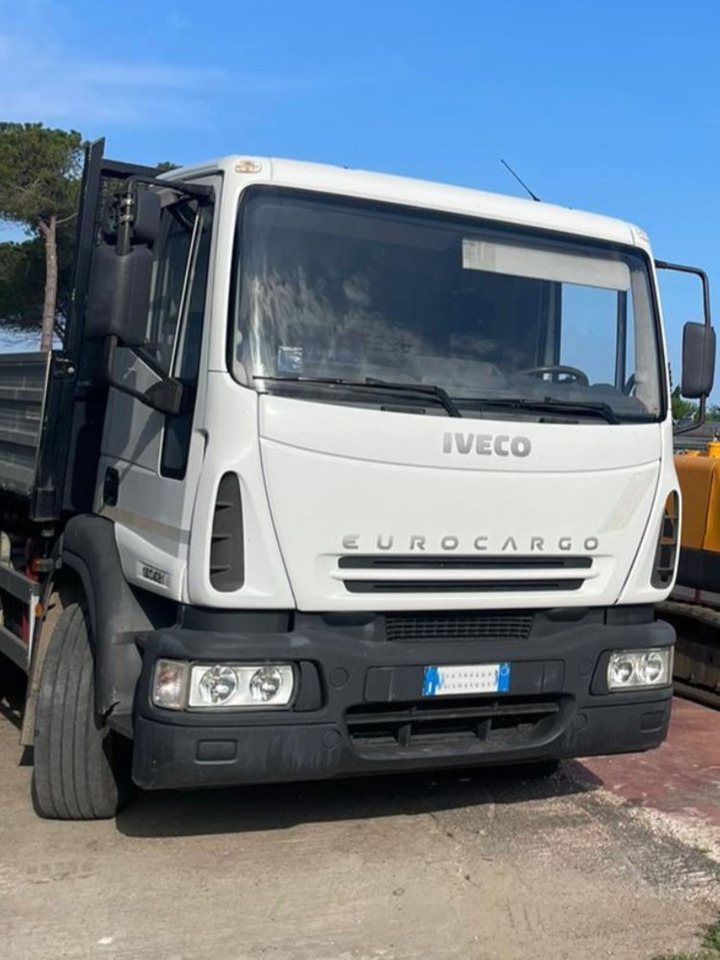 IVECO 150E21 - Dropside/ Flatbed truck: picture 3