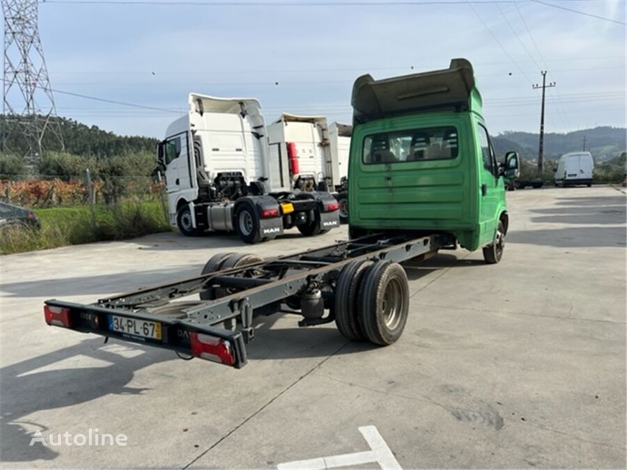 IVECO 35C17 - Cab chassis truck: picture 3