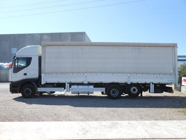 IVECO AS260S42 - Curtainsider truck: picture 3