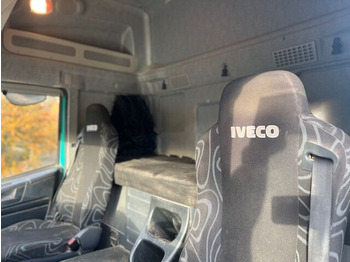 Cab chassis truck IVECO STRALIS AT26OS48PT-8X2: picture 5