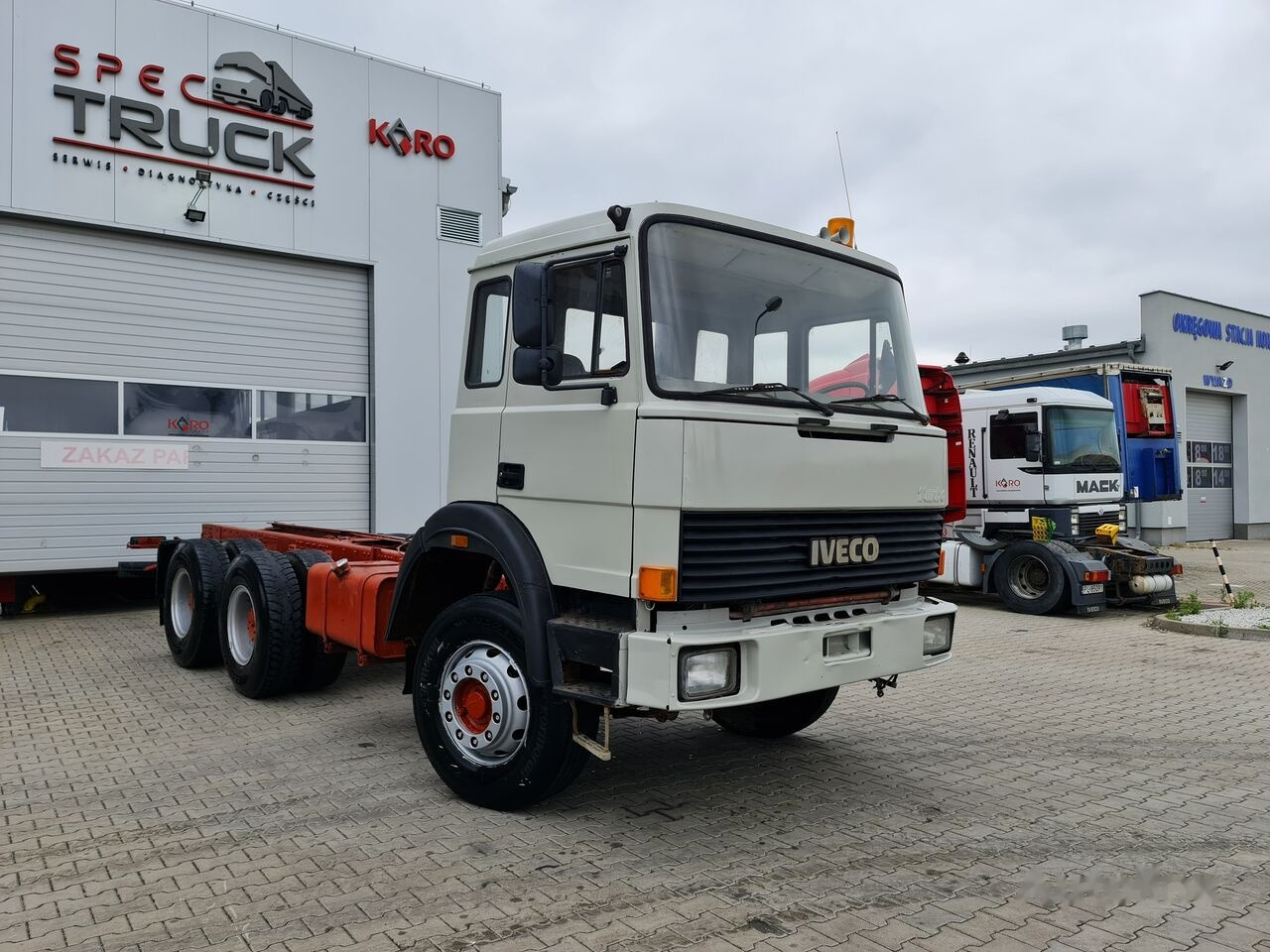 IVECO Turbostar 260-34, Full Steel, 6x4- M - Cab chassis truck: picture 1