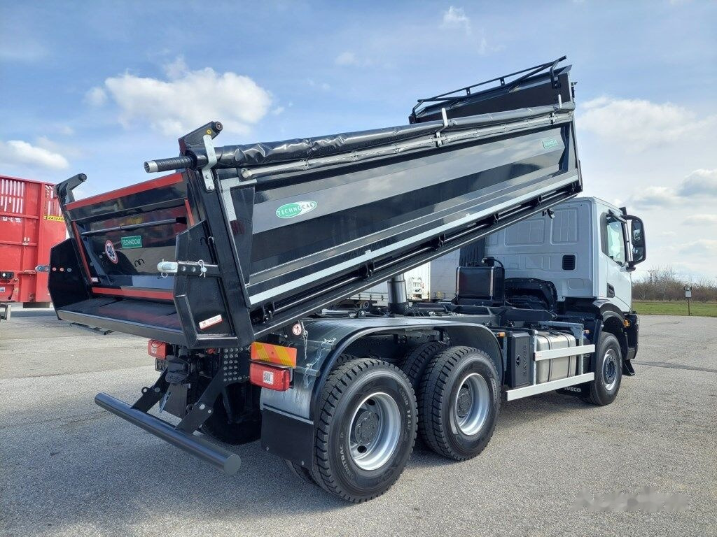 IVECO X-Way AD300X48 6x4 - Tipper: picture 4
