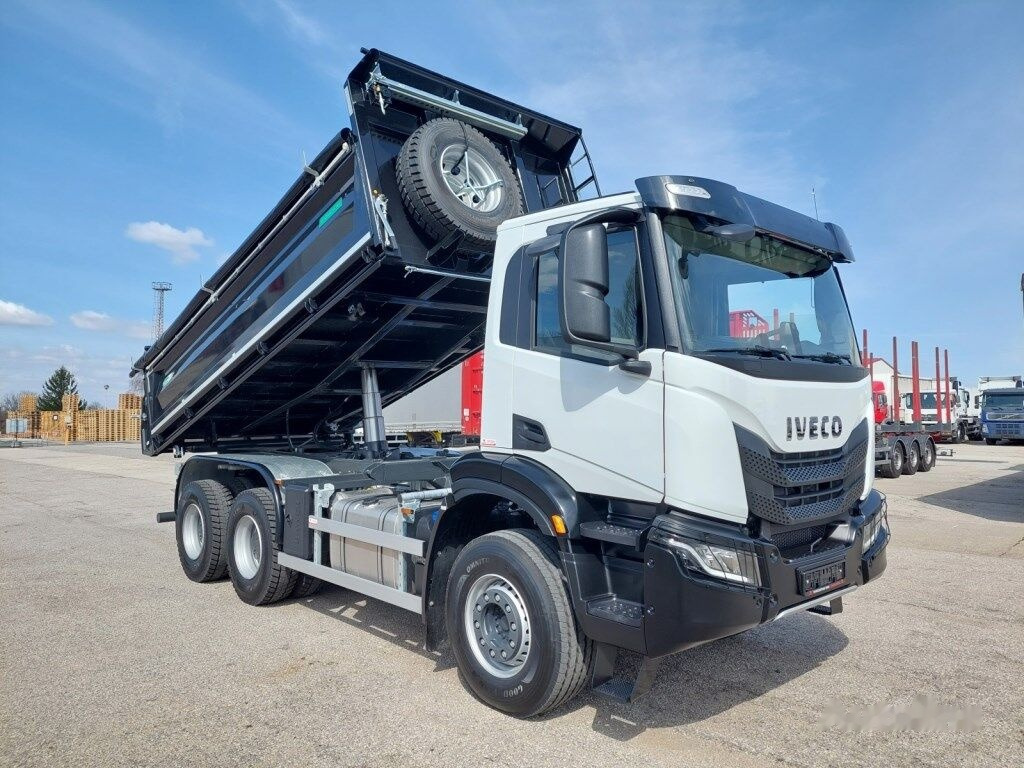 IVECO X-Way AD300X48 6x4 - Tipper: picture 2
