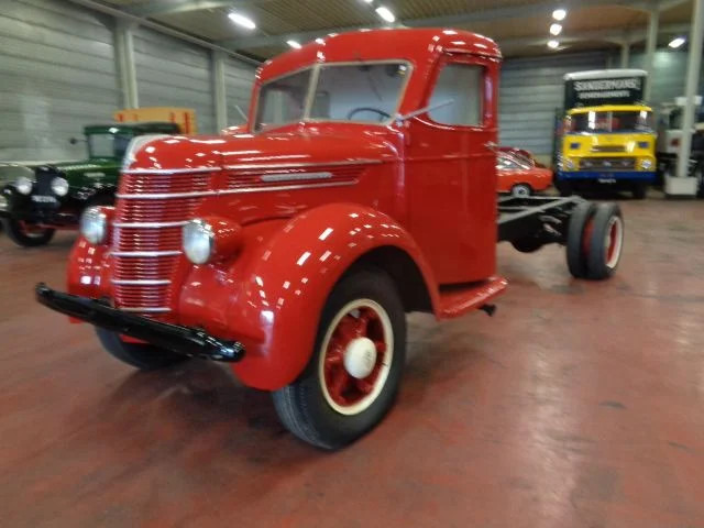 International D 30 4 TONNER - Cab chassis truck: picture 1