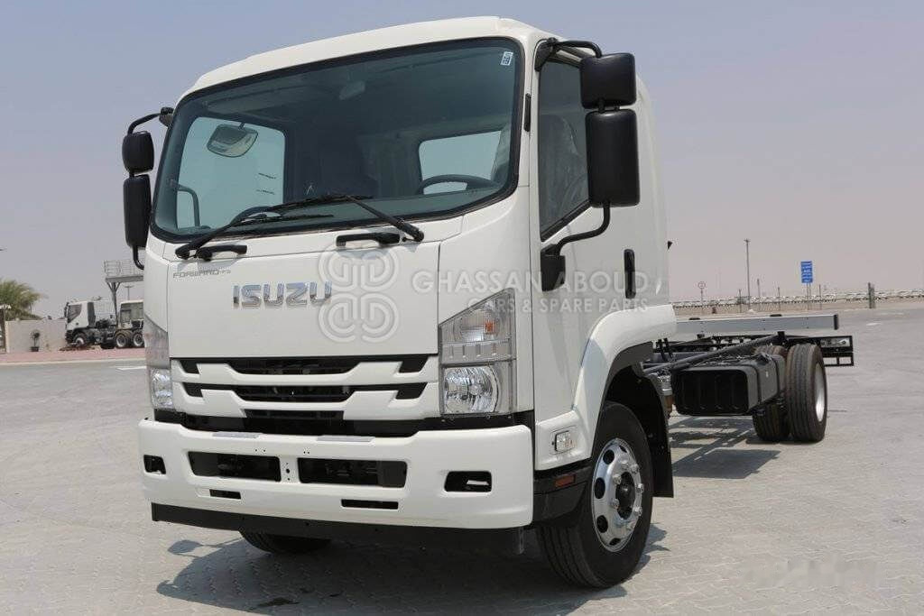 Isuzu FSR - Cab chassis truck: picture 1