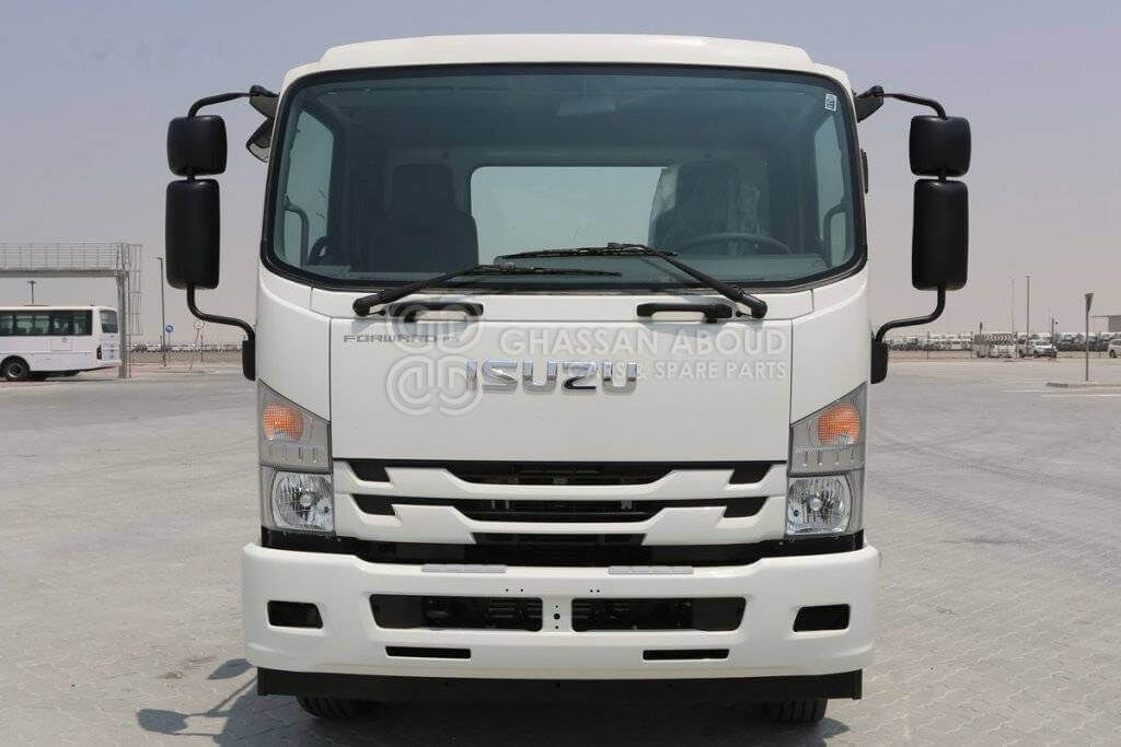 Isuzu FSR GVW - Cab chassis truck: picture 2