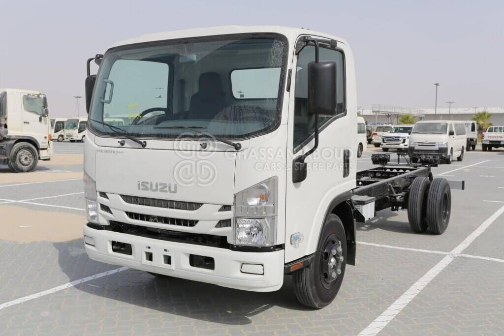 Isuzu NPR 85H - Cab chassis truck: picture 1