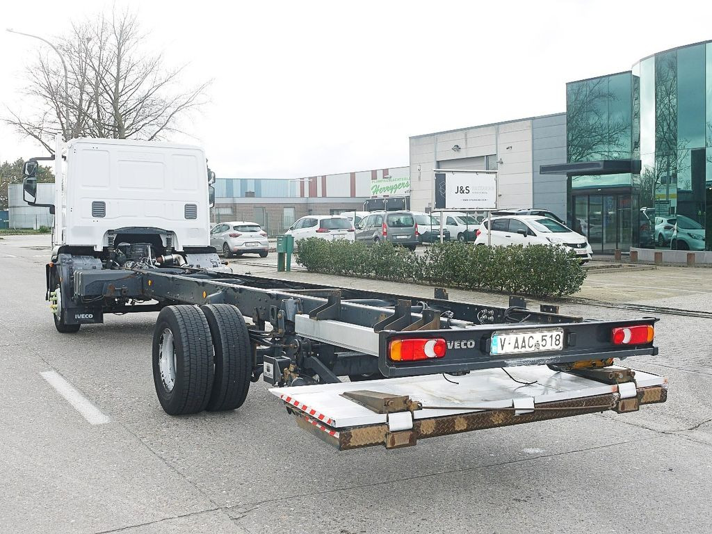 Iveco 160E22 FAHRGESTELL LADEBORDWAND MANUAL GETRIEBE  - Cab chassis truck: picture 4