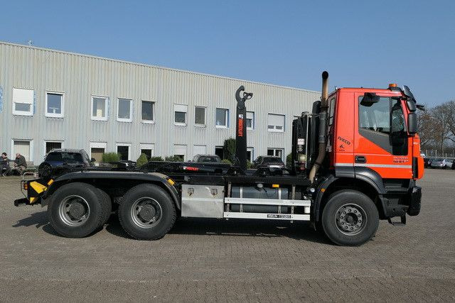 Iveco AD260T 6x4, Hiab XR21S51, 500PS, Kurzer Radstand  - Hook lift truck: picture 2