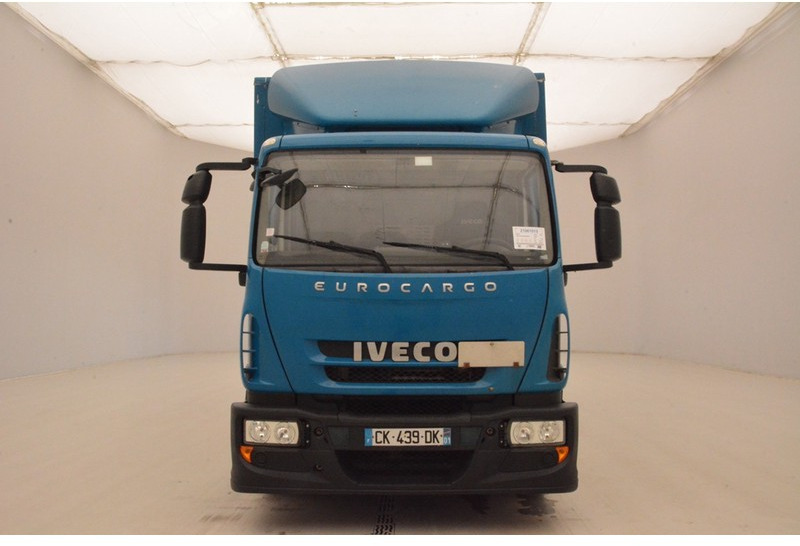 Iveco Eurocargo 120E18 - Box truck: picture 2