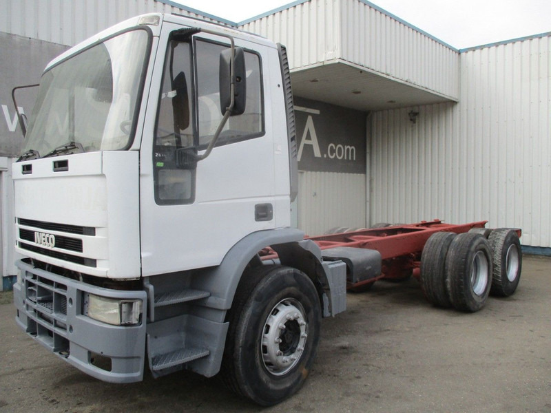 Iveco Eurotakker 260 E 34 , Manual , 6x4 , Euro 2 - Cab chassis truck: picture 1