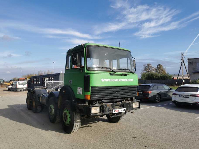 Iveco Magirus 300-34 V8 chassis truck - Cab chassis truck: picture 3