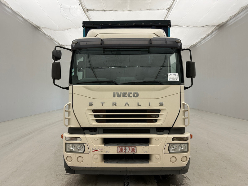 Iveco Stralis 270 - Curtainsider truck: picture 2