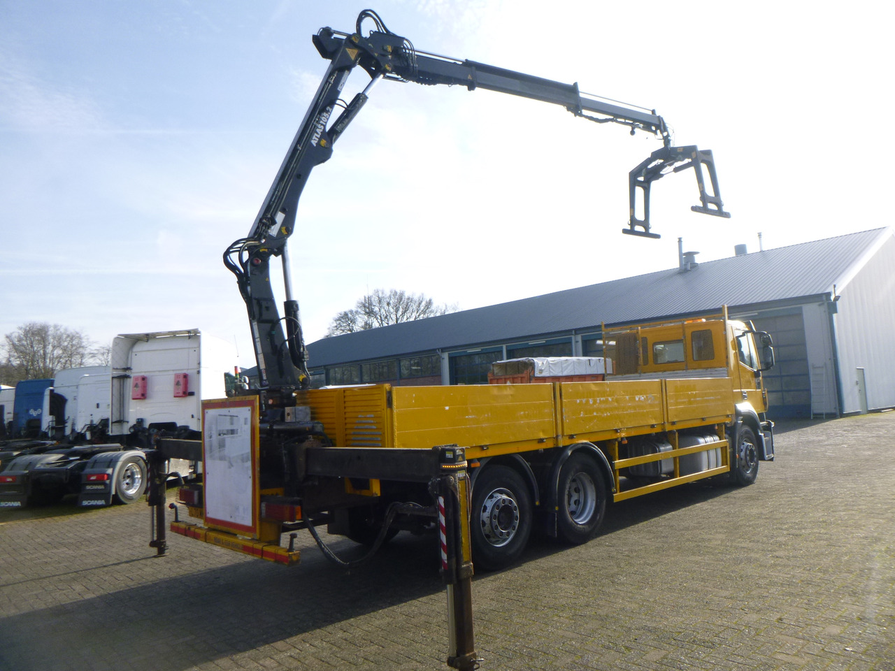 Iveco Stralis 310 6x2 Euro 6 RHD + Atlas 105.2 crane - Dropside/ Flatbed truck, Crane truck: picture 4
