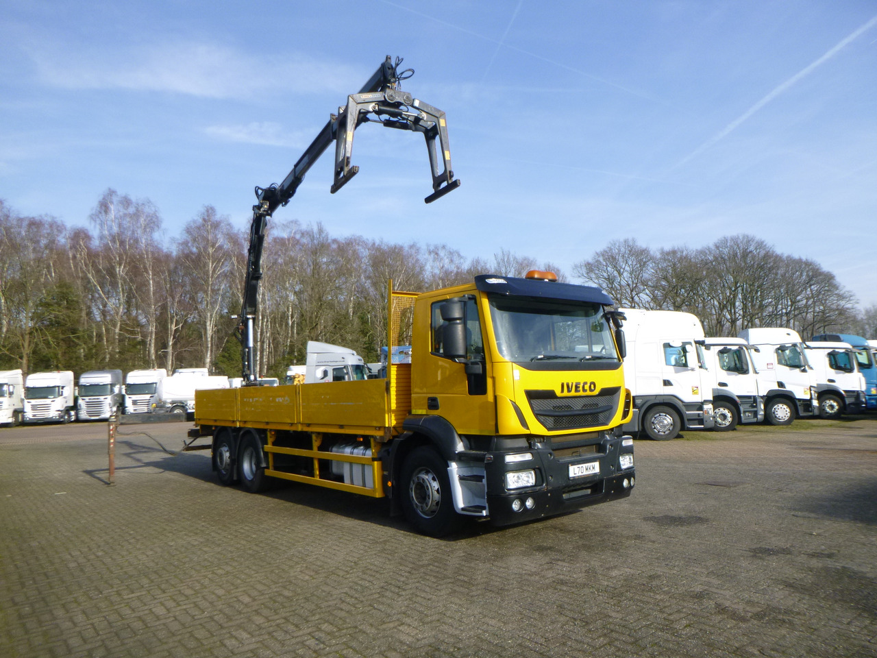 Iveco Stralis 310 6x2 Euro 6 RHD + Atlas 105.2 crane - Dropside/ Flatbed truck, Crane truck: picture 2