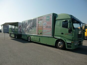 Livestock truck Iveco Stralis Spezialkraftwagen Pferdetransport: picture 1