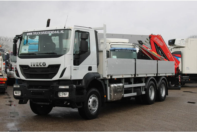 Iveco Trakker 360 6X4+ EURO 6 + FASSI F175A.0.22 - Crane truck: picture 2