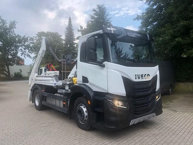 Iveco X-WAY AD200X40/P ON  Meiller Absetzkipper AK ...  - Skip loader truck: picture 1
