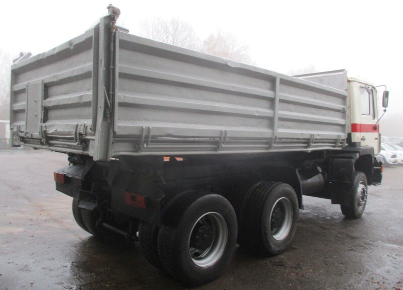 MAN 26 322 ZF Manual , 6x4 , 3 way tipper , Spring suspension - Tipper: picture 3
