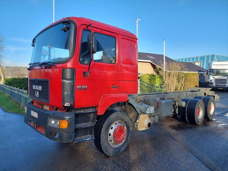MAN 26.463 6X4 CHASSIS - Cab chassis truck: picture 1