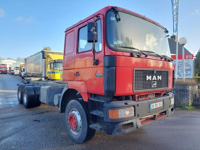 MAN 26.463 6X4 CHASSIS - Cab chassis truck: picture 2