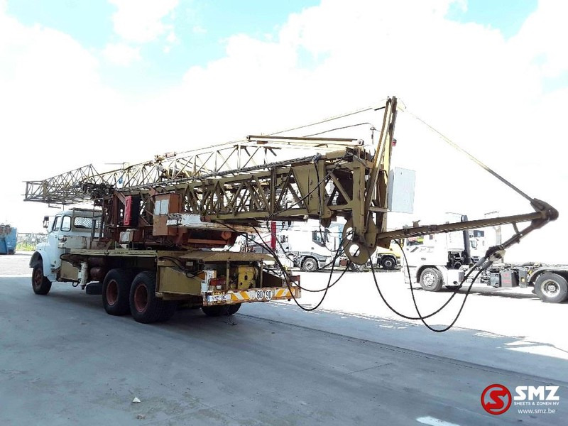 Crane truck MAN 32.240 crane: picture 8