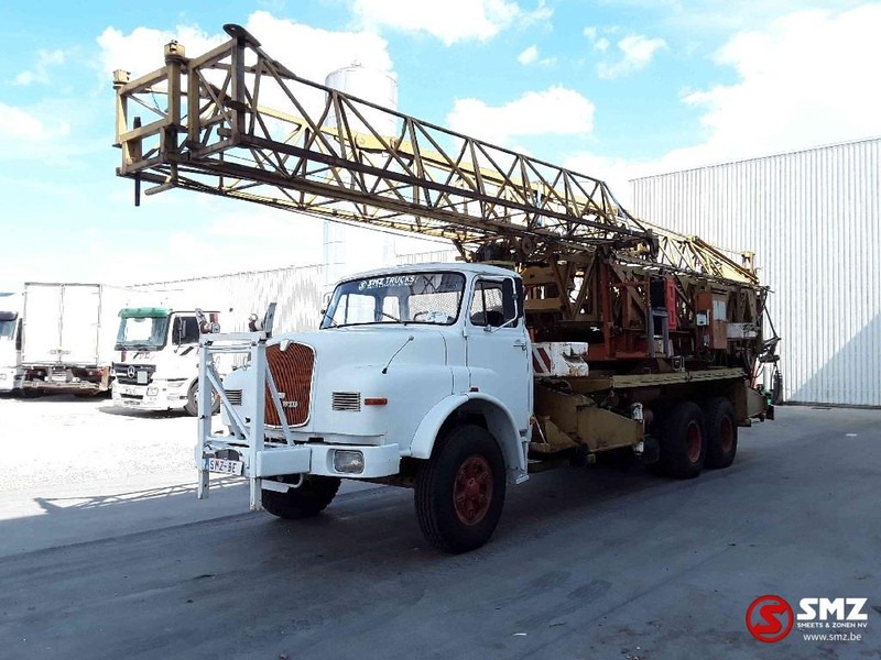 Crane truck MAN 32.240 crane: picture 4