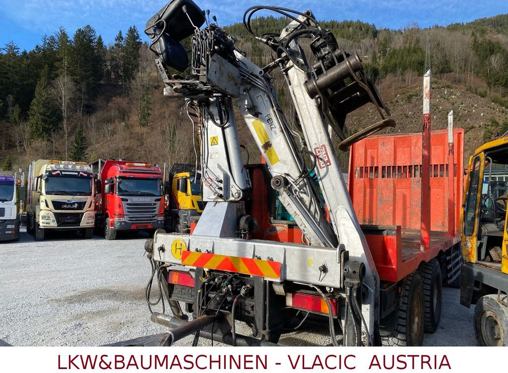 MAN 33.403  Holztransporter mit Kran PENZ  - Timber truck, Crane truck: picture 4