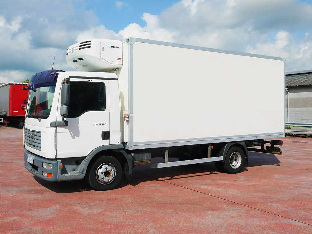 MAN 8.180 TGL KUHLKOFFER THERMOKING MD 200  - Refrigerator truck: picture 3