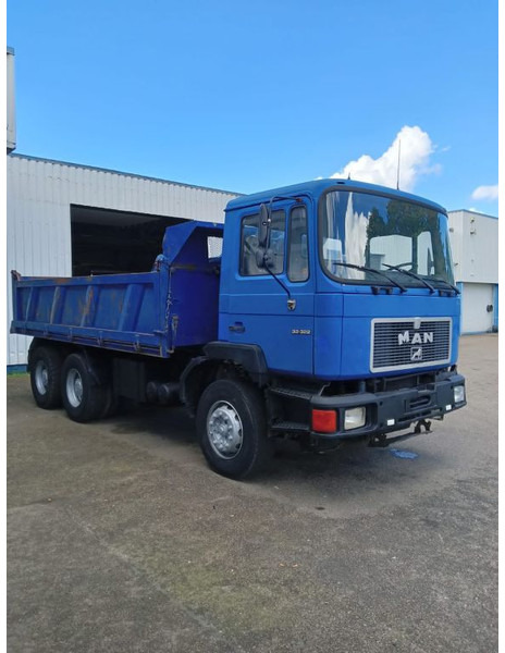 MAN F2000 , 32-322 , 6x4 , ZF Manual , 3 Way Tipper , Spring Suspension - Tipper: picture 4