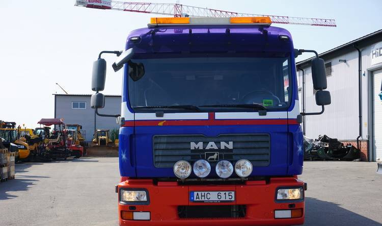 MAN TGL12.210BL  - Crane truck: picture 4