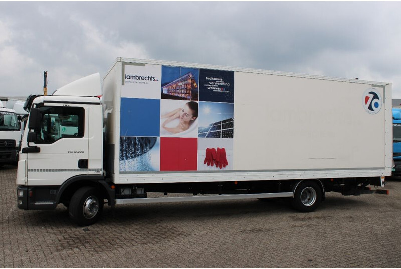 MAN TGL 12.220 + euro 6 + lift - Box truck: picture 4