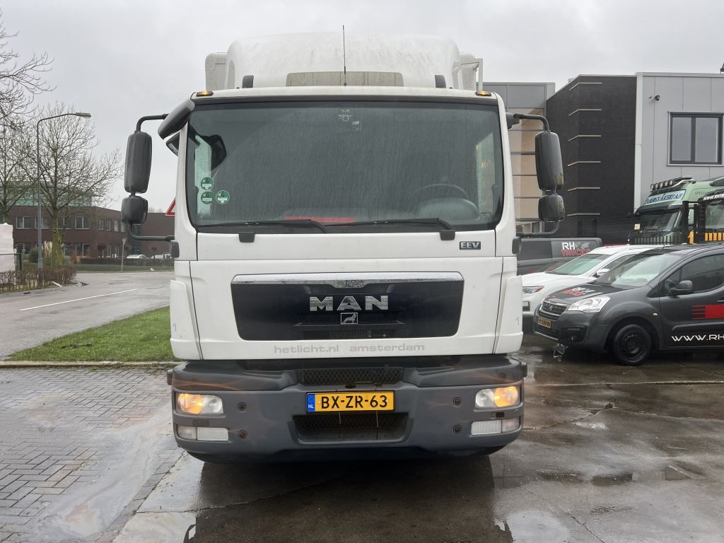 MAN TGM 15.250 4X2 - EURO 5 - ONLY 83.192 KM + BOX 6  - Box truck: picture 2