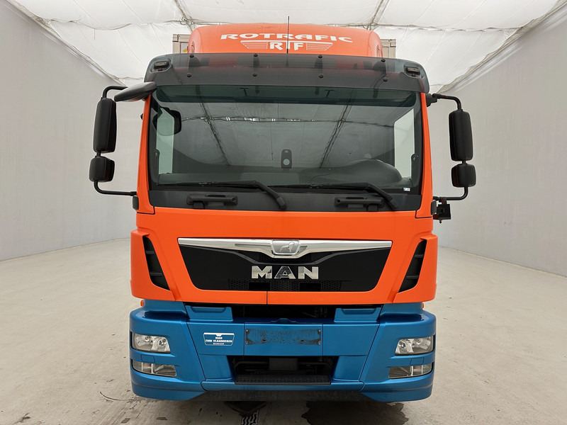MAN TGM 18.290 - Box truck: picture 2