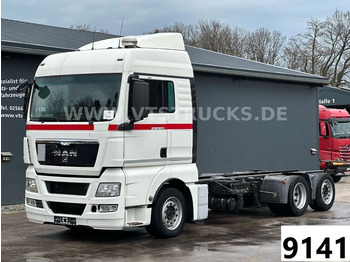 MAN TGX 26.400 6x2 Fahrgestell  - Cab chassis truck: picture 1